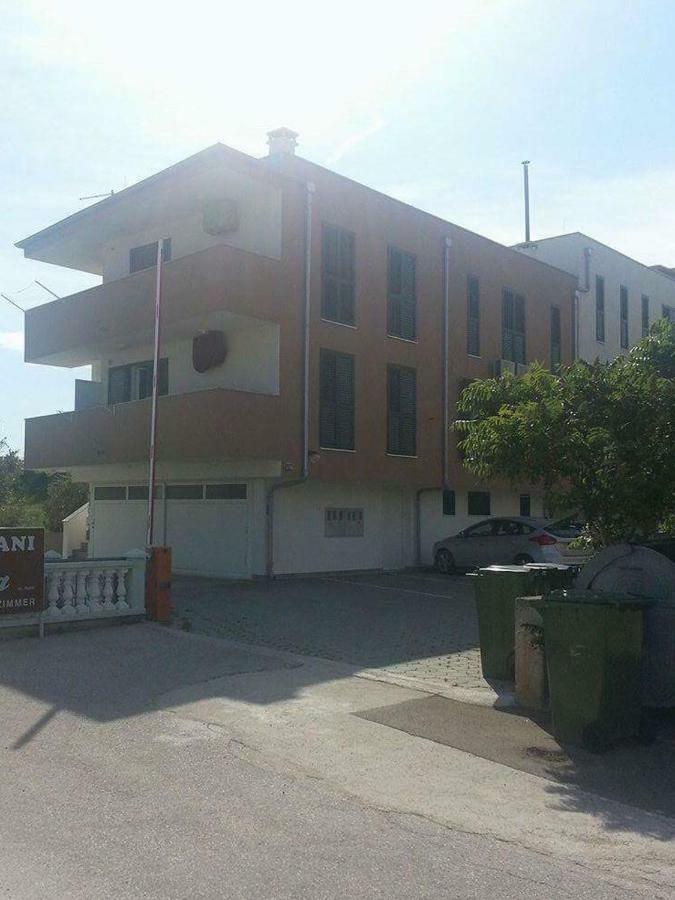 Kartini Apartment Nin Exteriör bild